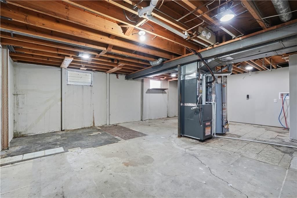 3920 Crane Avenue — photo 36