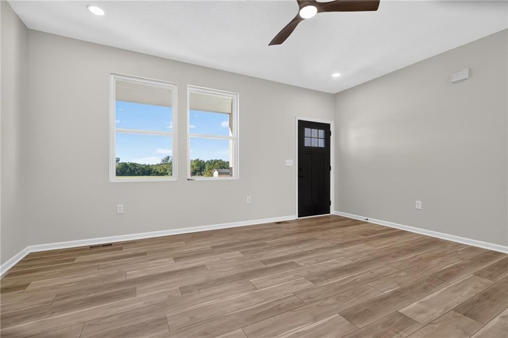 Photo 7 of 40, 1415 Thomas Drive, Louisburg, KS 66053
