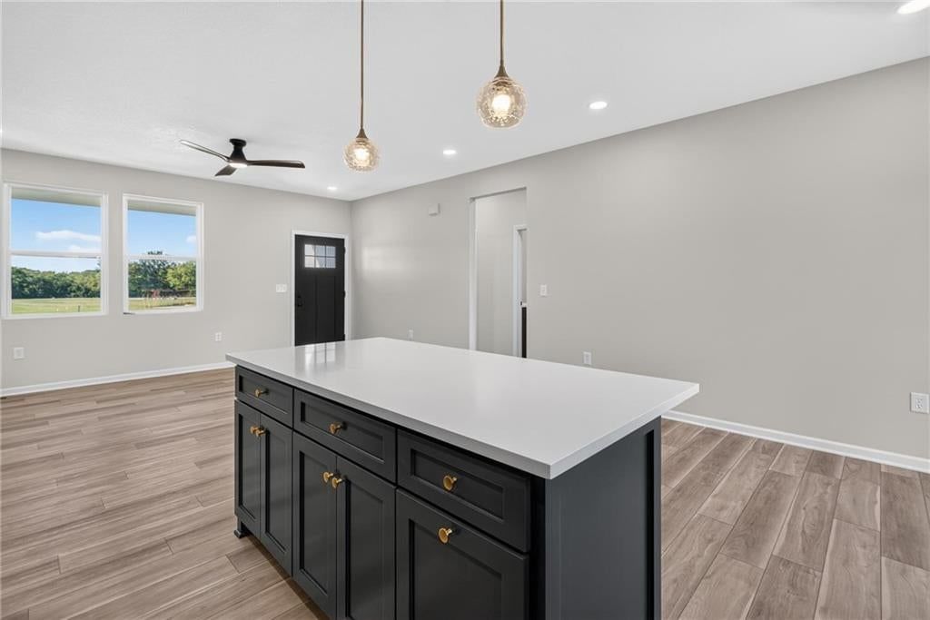 Photo 13 of 40 - 1415 Thomas Drive, Louisburg, KS 66053