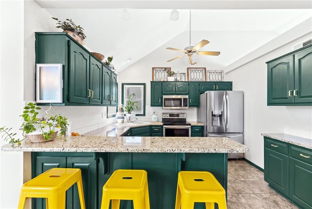 22421 W 64th Street — photo 11