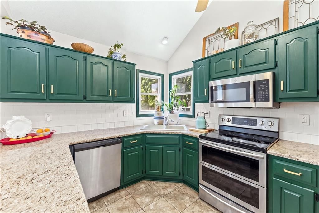 22421 W 64th Street — photo 12