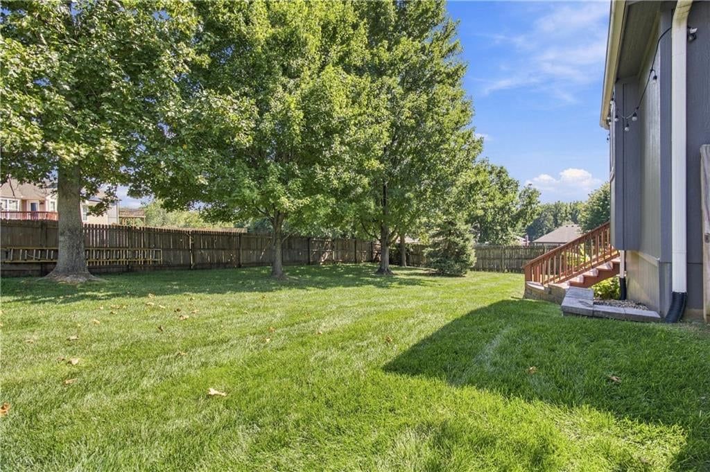 1115 N Glenview Avenue — photo 28