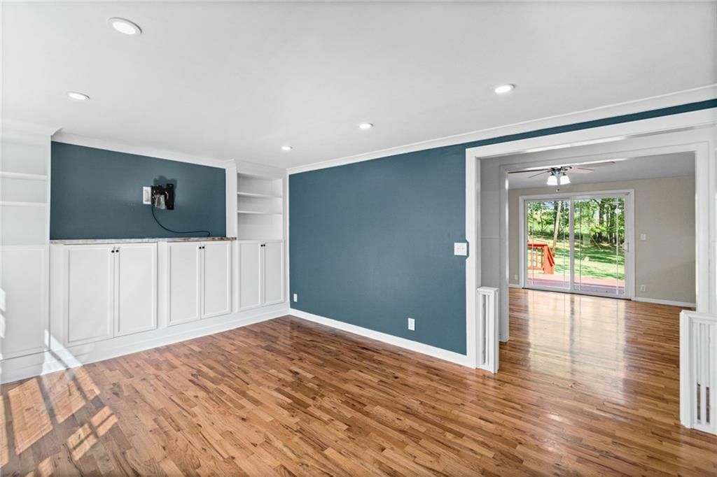 Photo 6 of 39 - 4516 NW Gleason Road, Kansas City, MO 64151