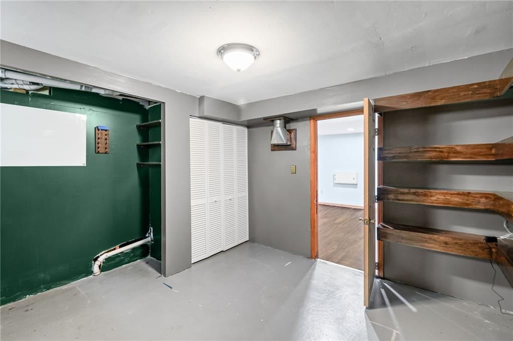 Photo 27 of 39 - 4516 NW Gleason Road, Kansas City, MO 64151