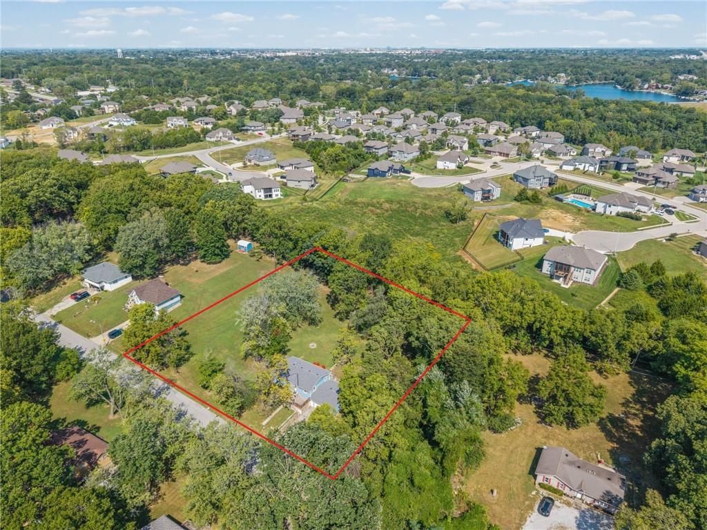 Photo 36 of 39 - 4516 NW Gleason Road, Kansas City, MO 64151