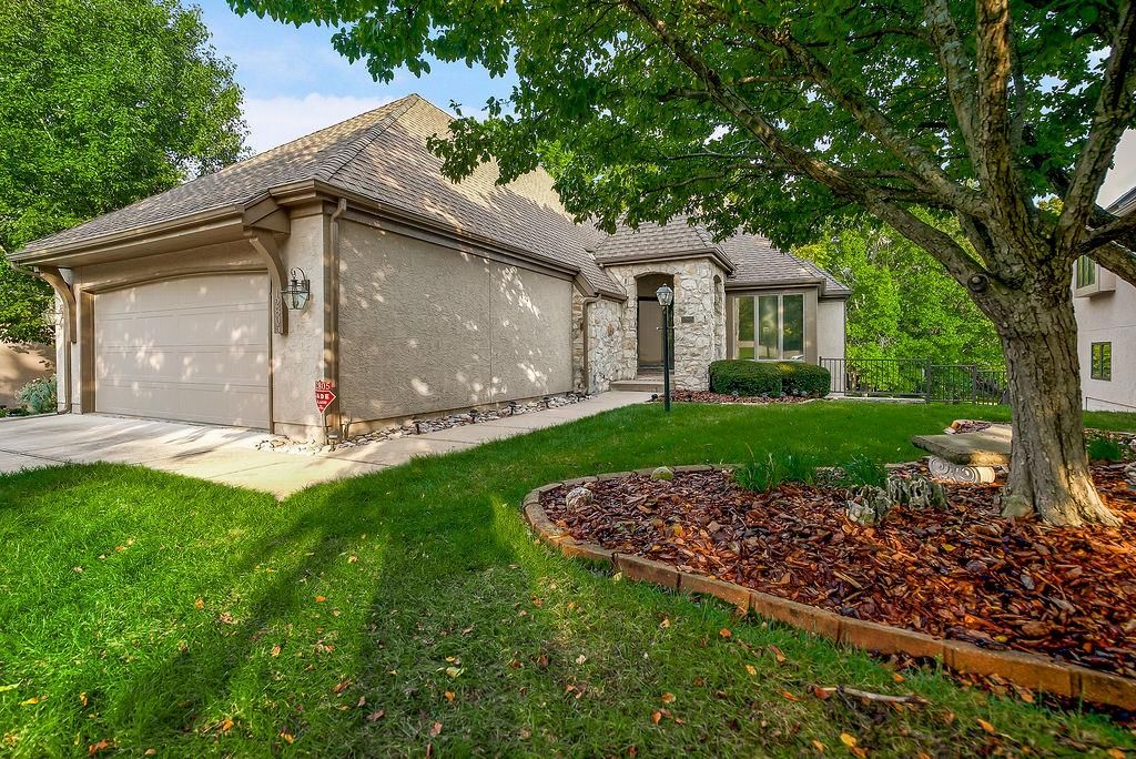 12805 Cedar Street, Leawood, KS