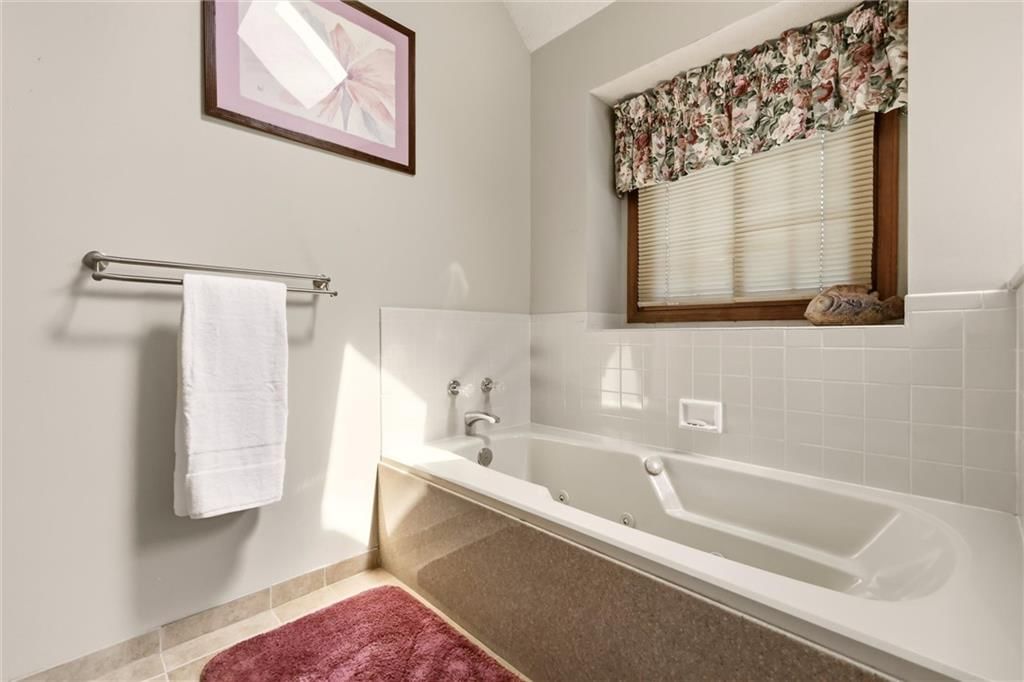 2825 N 103rd Street — photo 25