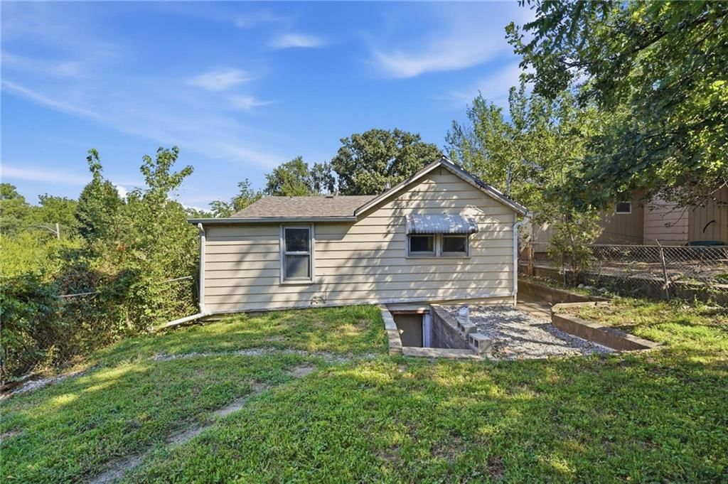 8725 E Smart Avenue — photo 16