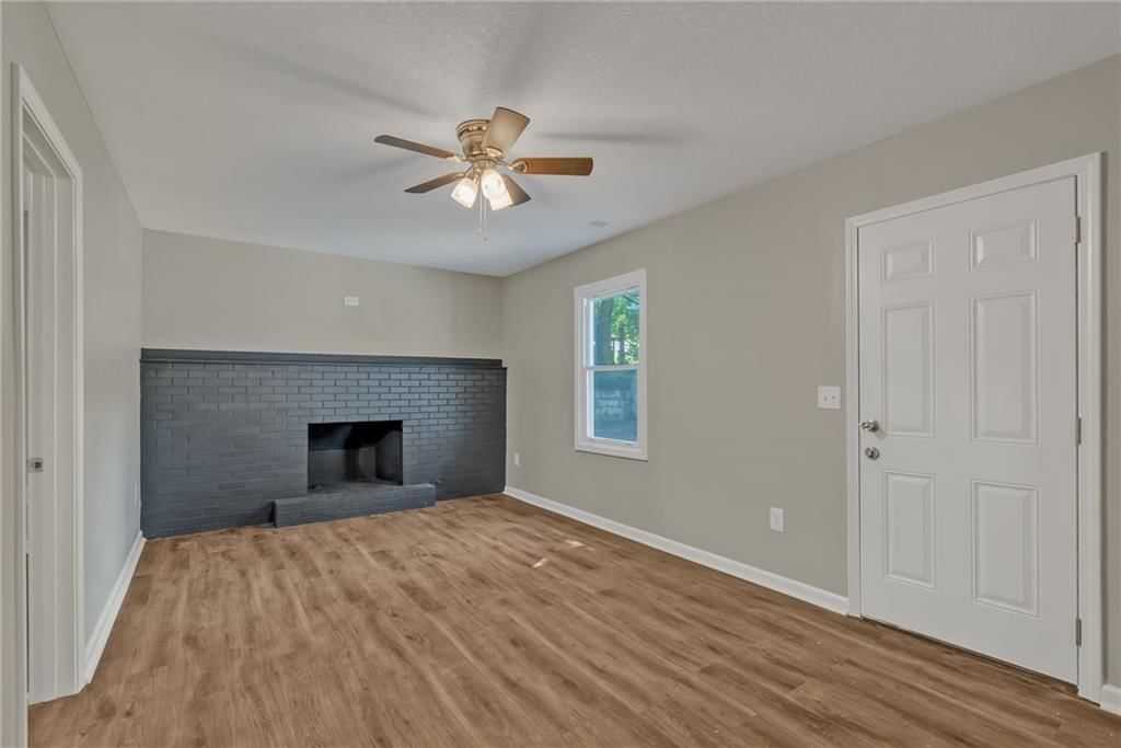 Photo 13 of 24 - 2663 Grandview Boulevard, Kansas City, KS 66102