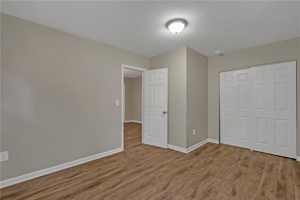 Photo 15 of 24 - 2663 Grandview Boulevard, Kansas City, KS 66102