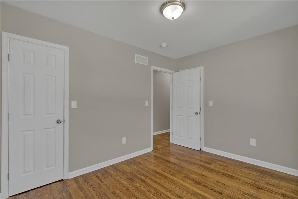 Photo 20 of 24 - 2663 Grandview Boulevard, Kansas City, KS 66102