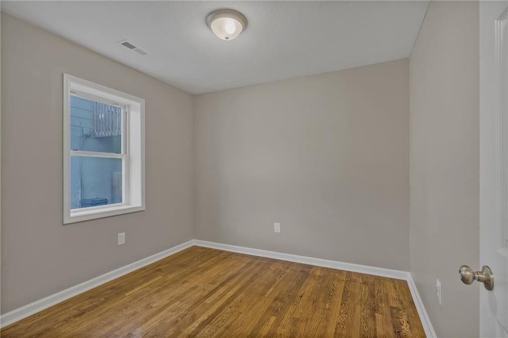 Photo 22 of 24 - 2663 Grandview Boulevard, Kansas City, KS 66102