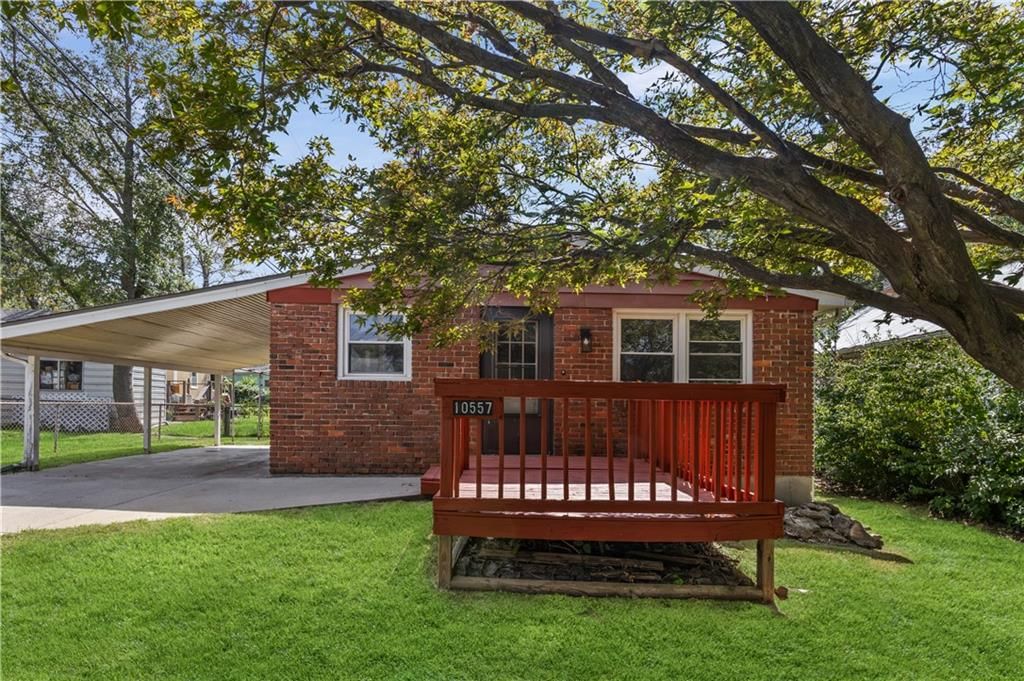 10557 E Lake Drive, Independence, MO
