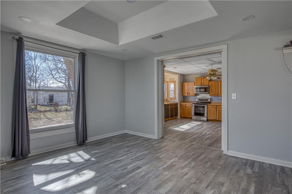 400 S Washington Street — photo 13