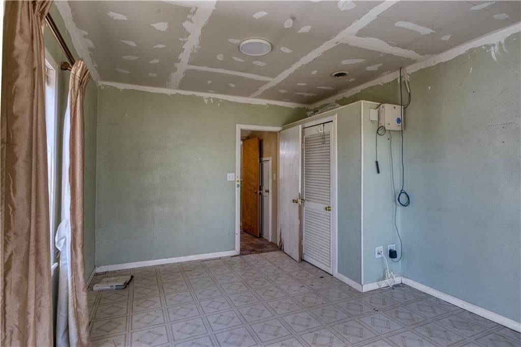 400 S Washington Street — photo 16