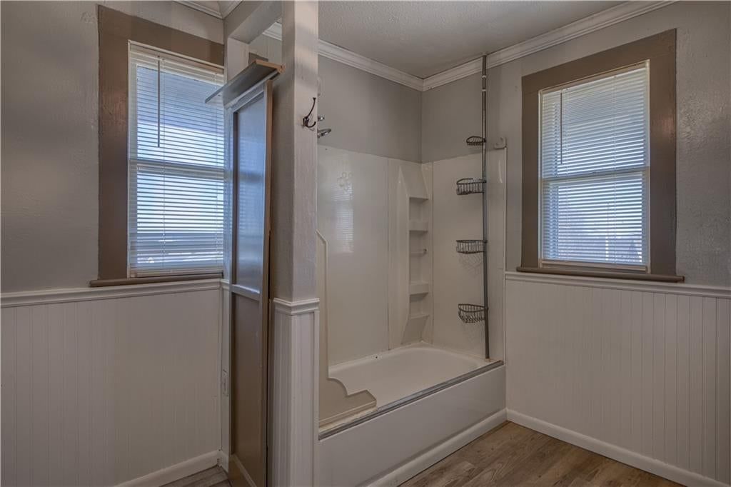 400 S Washington Street — photo 24