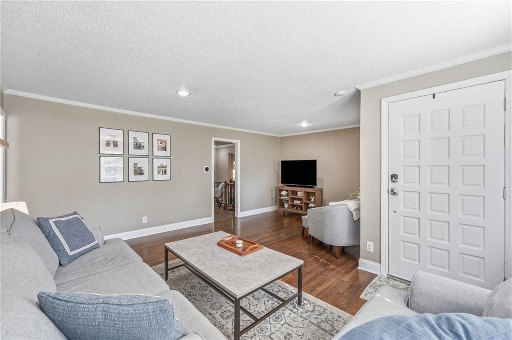 5330 Rosewood Street — photo 8