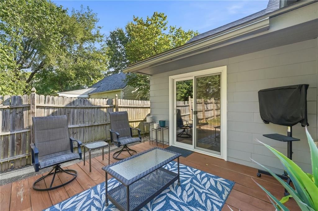 5330 Rosewood Street — photo 29