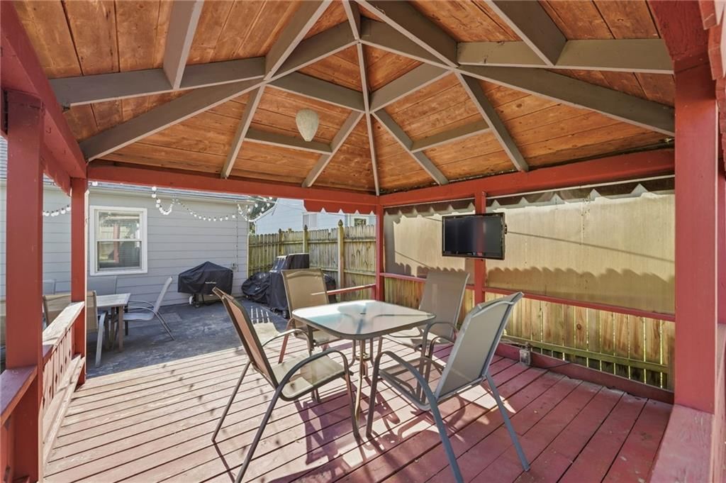 5330 Rosewood Street — photo 32