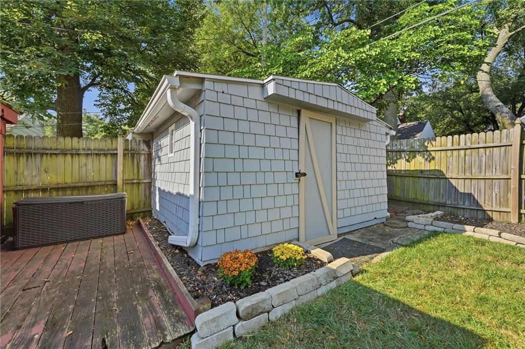 5330 Rosewood Street — photo 35