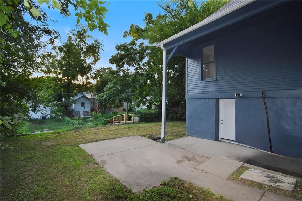 414 Topping Avenue — photo 10