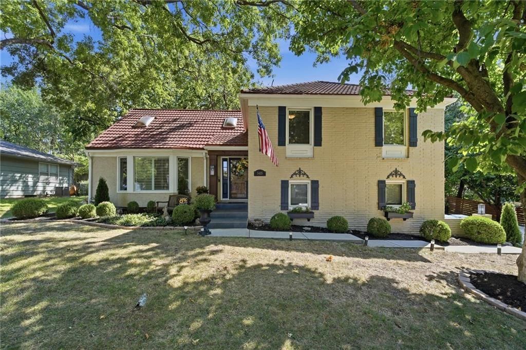 5405 W 80th Street, Prairie Village, KS: listing photo 2