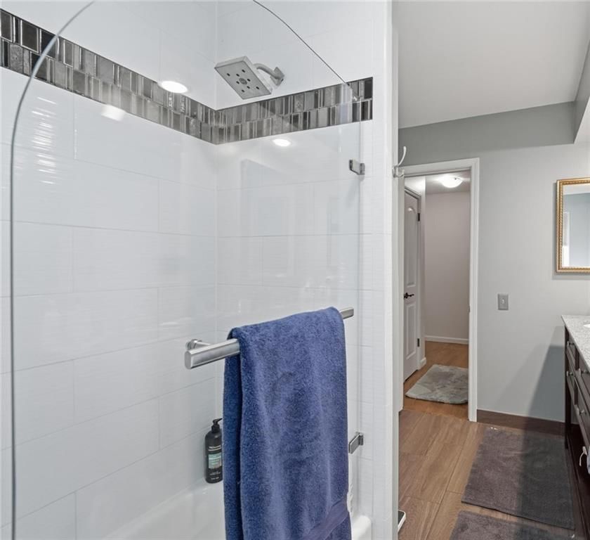 Photo 29 of 62 - 5405 W 80th Street, Prairie Village, KS 66208