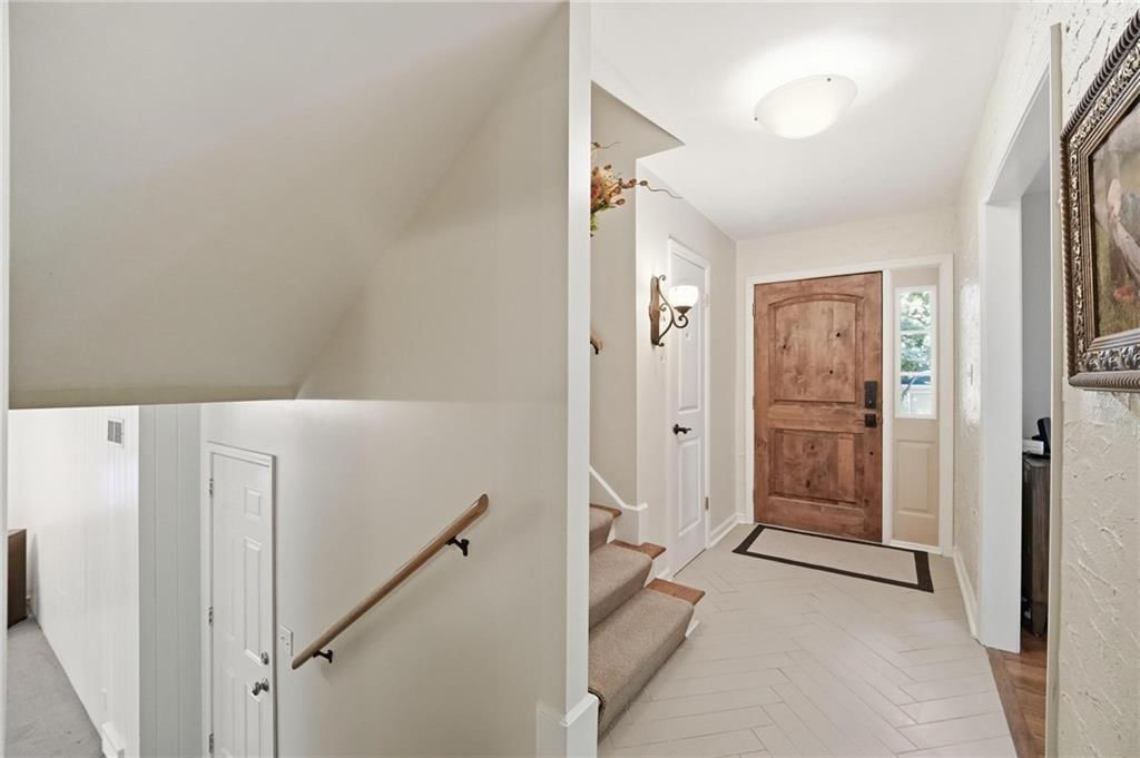 Photo 36 of 62 - 5405 W 80th Street, Prairie Village, KS 66208