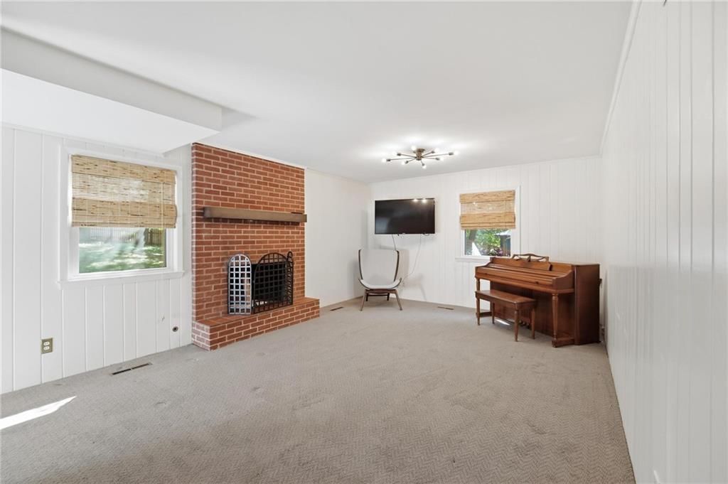 Photo 37 of 62 - 5405 W 80th Street, Prairie Village, KS 66208