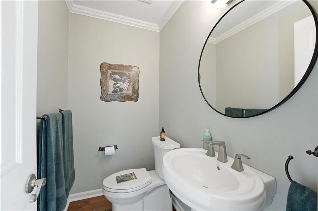 Photo 40 of 62 - 5405 W 80th Street, Prairie Village, KS 66208