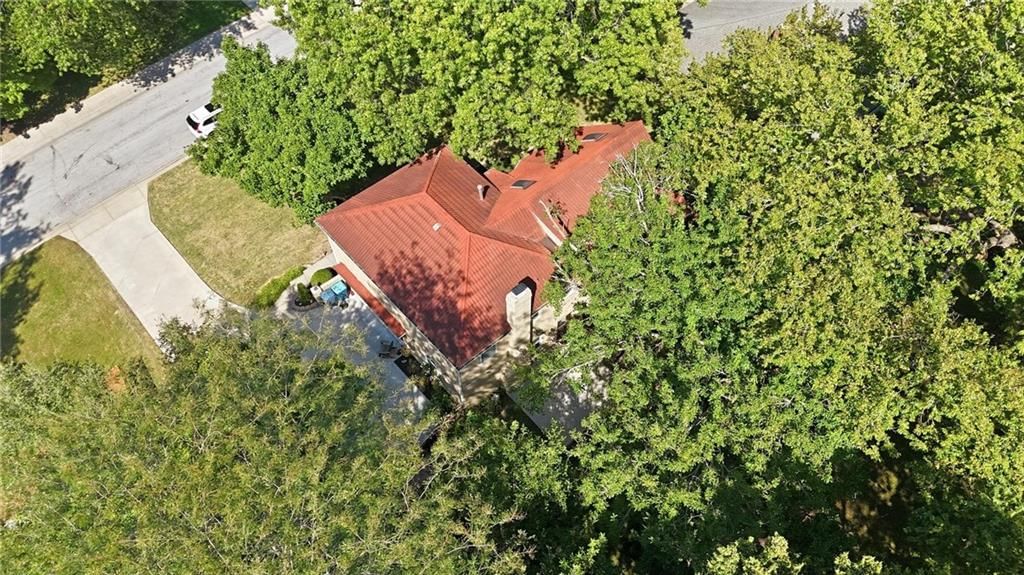 Photo 55 of 62 - 5405 W 80th Street, Prairie Village, KS 66208