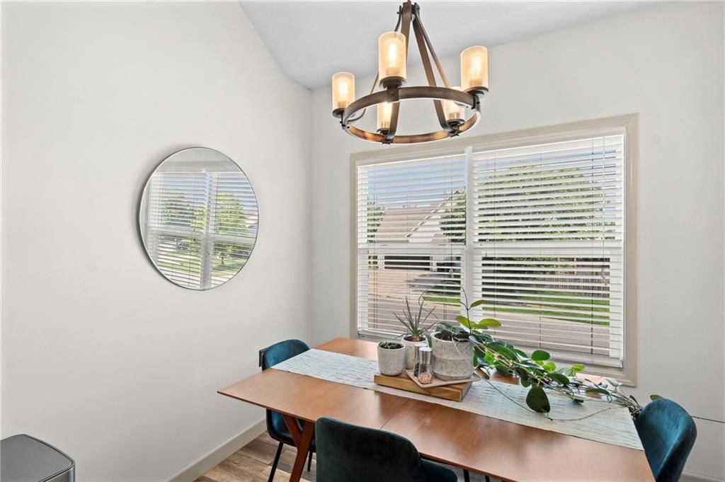701 N Rockwell Avenue — photo 10