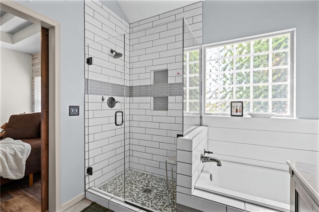 701 N Rockwell Avenue — photo 16