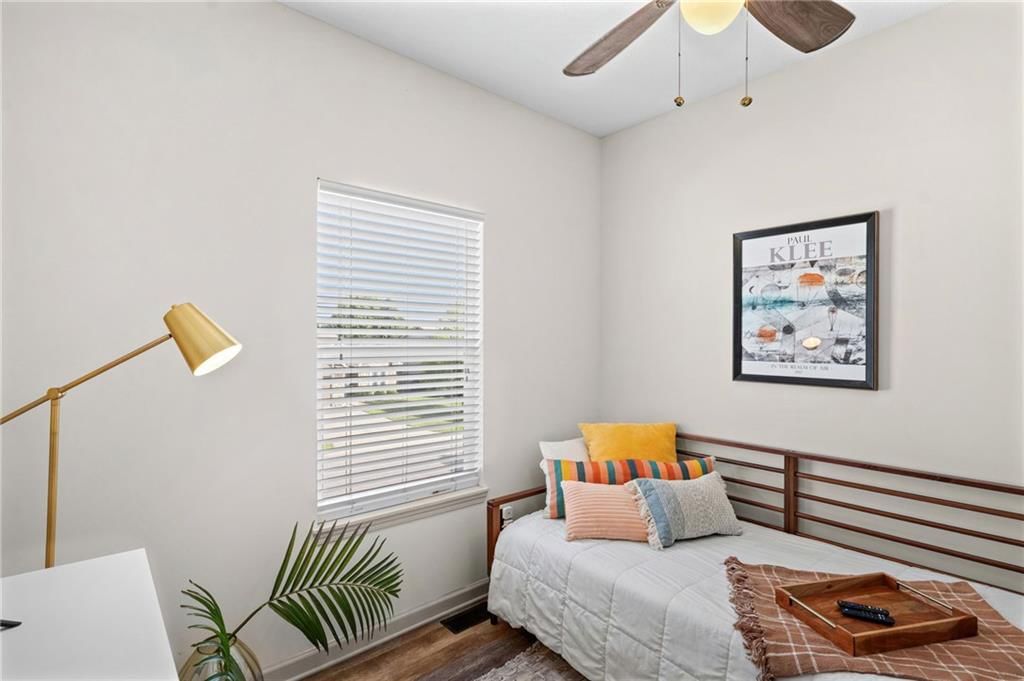 701 N Rockwell Avenue — photo 17