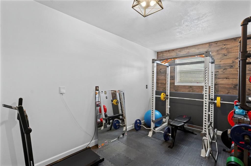 701 N Rockwell Avenue — photo 29