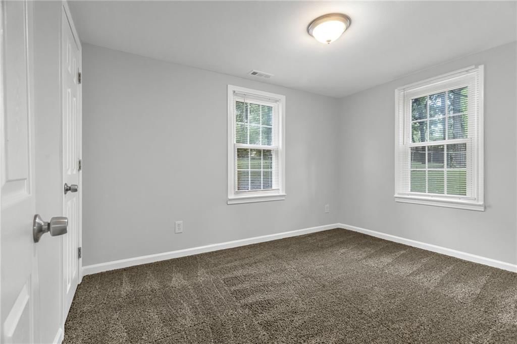 2506 NE 46th Street — photo 8