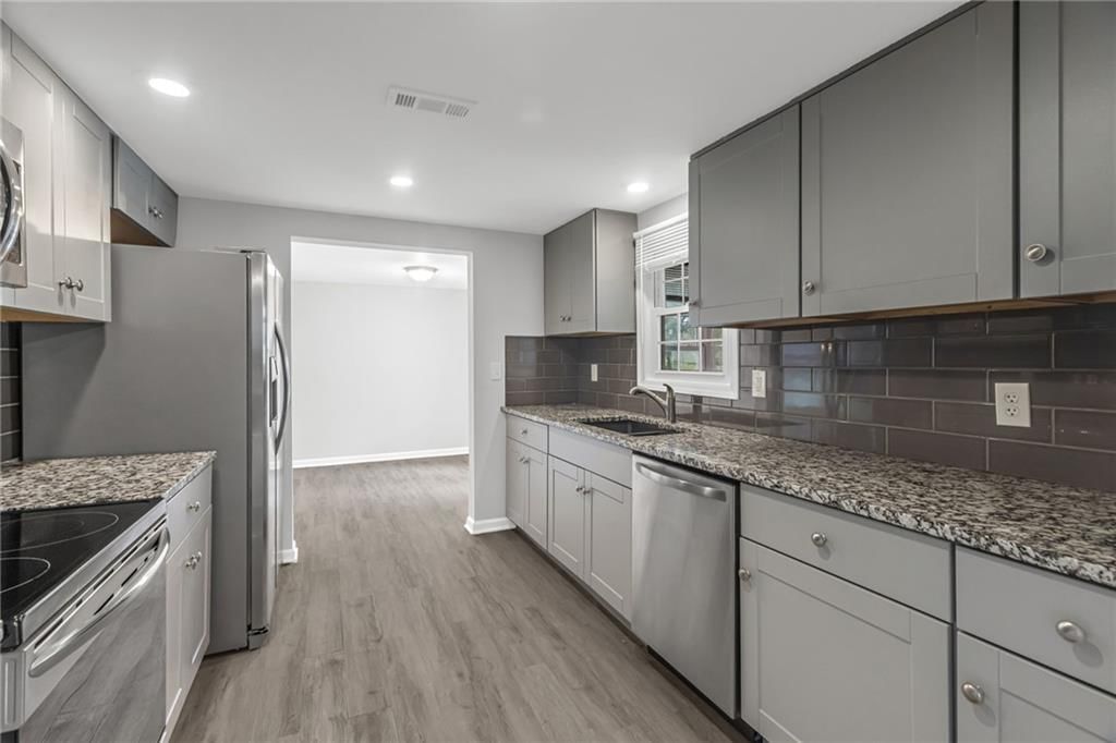 2506 NE 46th Street — photo 14