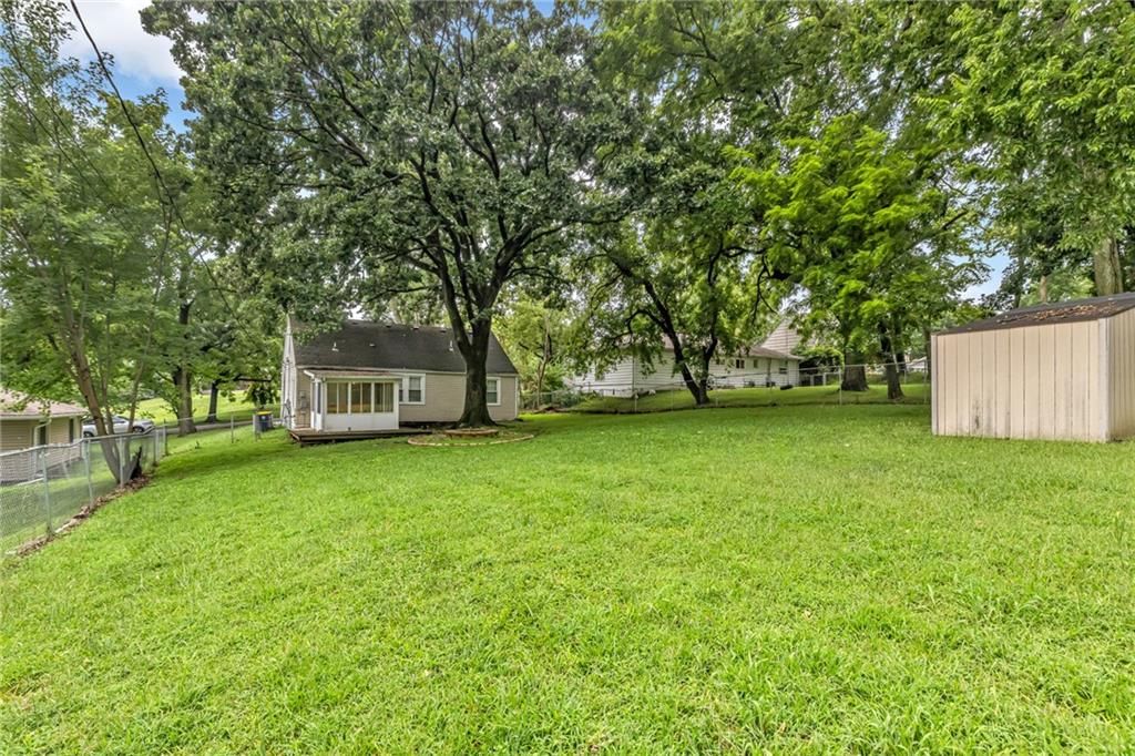 2506 NE 46th Street — photo 23