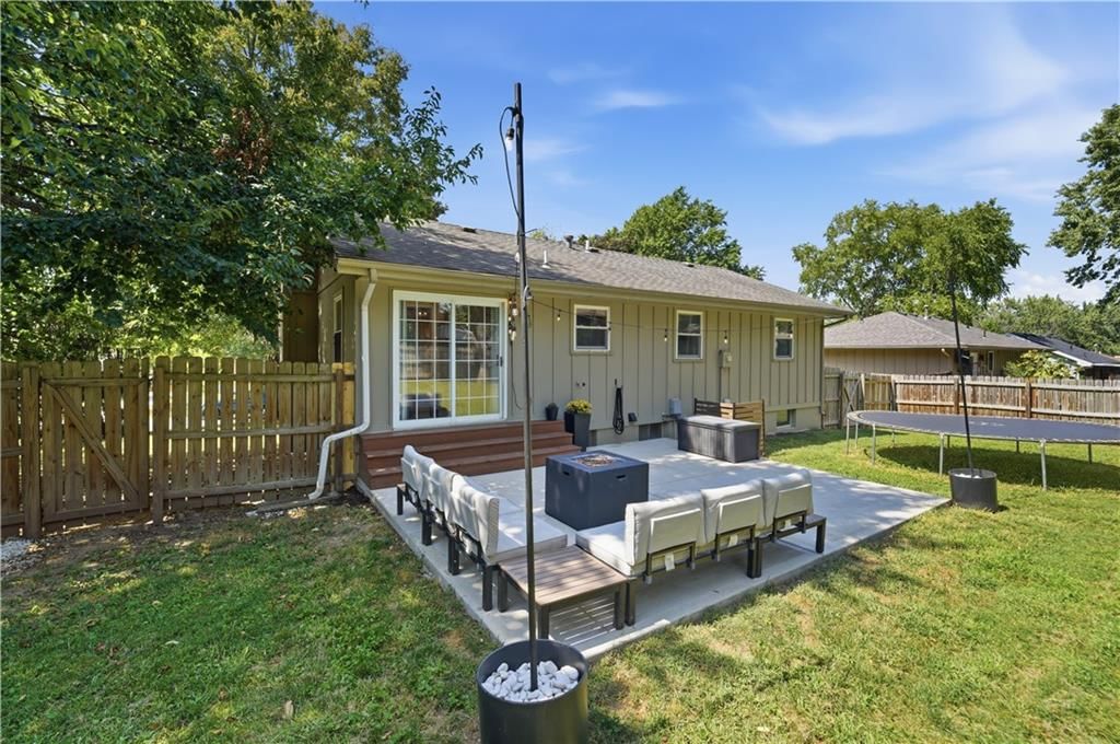 413 SE Annette Street — photo 22