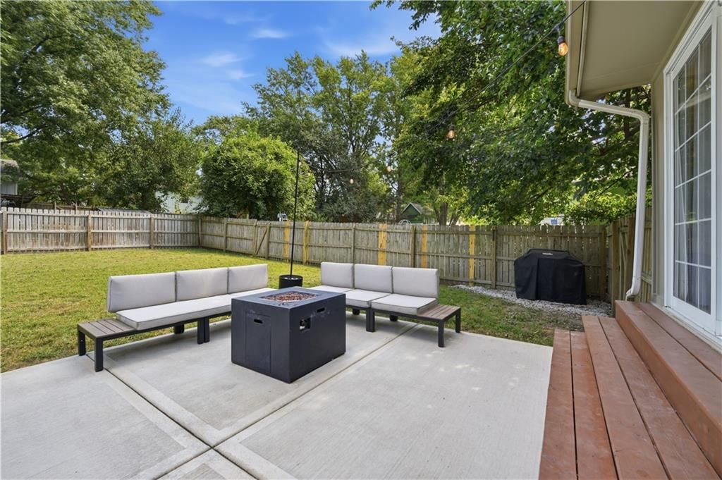 413 SE Annette Street — photo 26