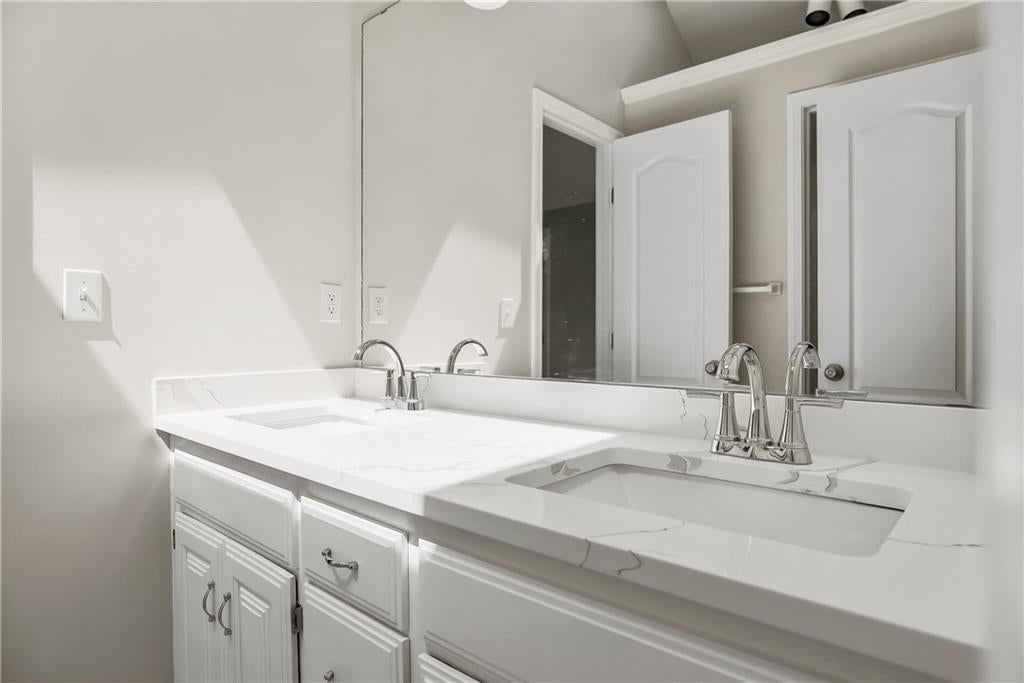 21605 W 60th Terrace — photo 20