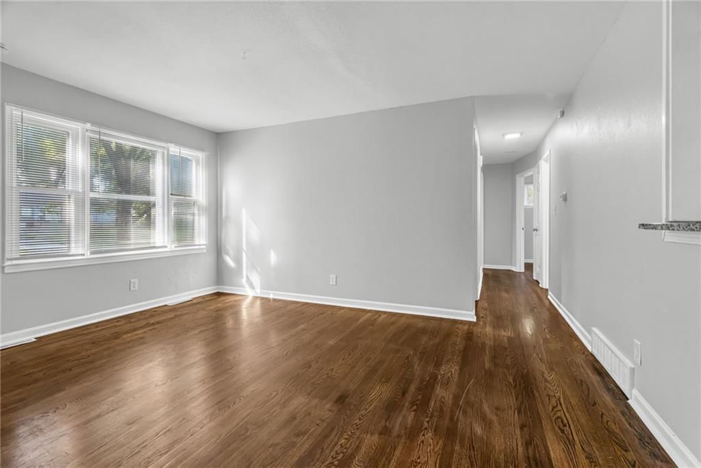604 W 38th Street — photo 5