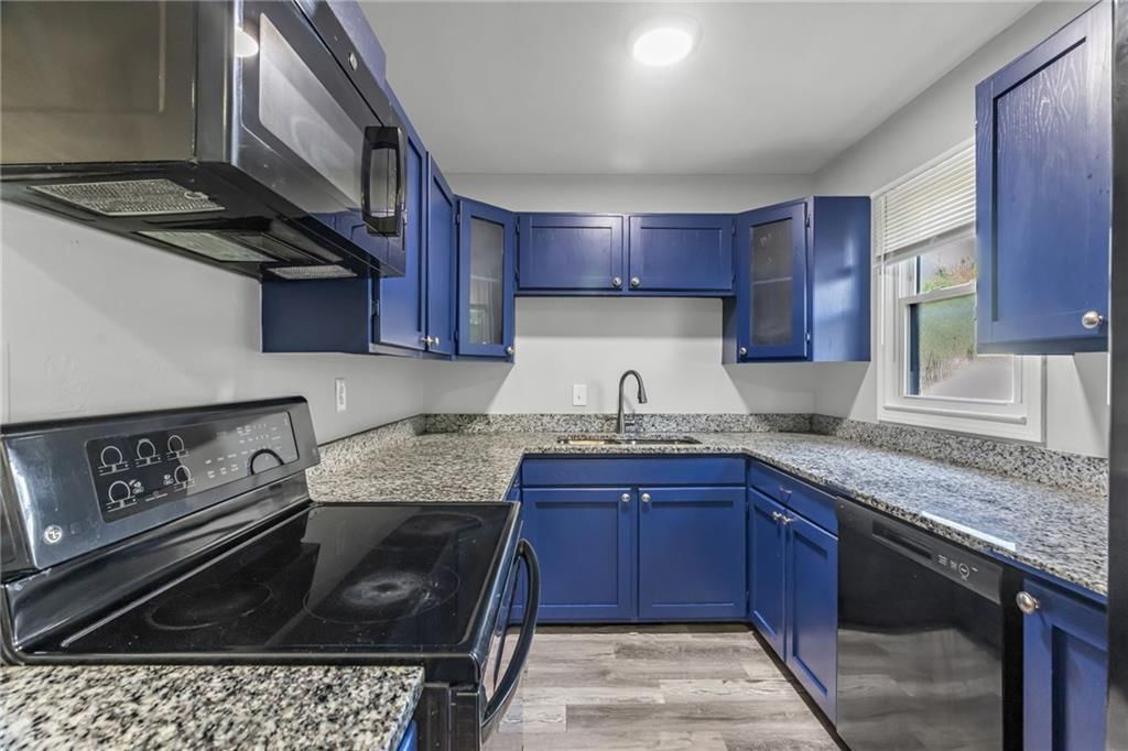 604 W 38th Street — photo 10