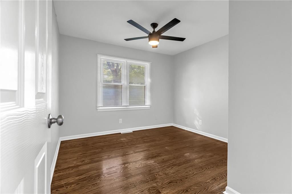 604 W 38th Street — photo 11