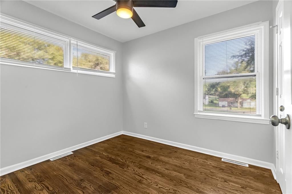 604 W 38th Street — photo 14