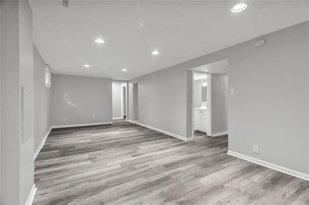 604 W 38th Street — photo 18