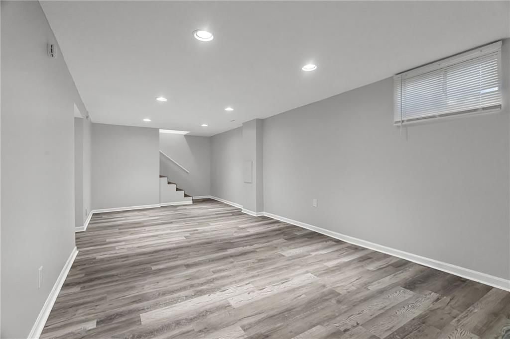 604 W 38th Street — photo 19