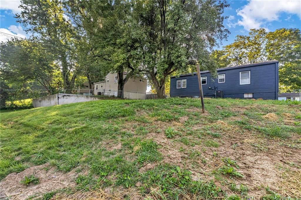 604 W 38th Street — photo 24