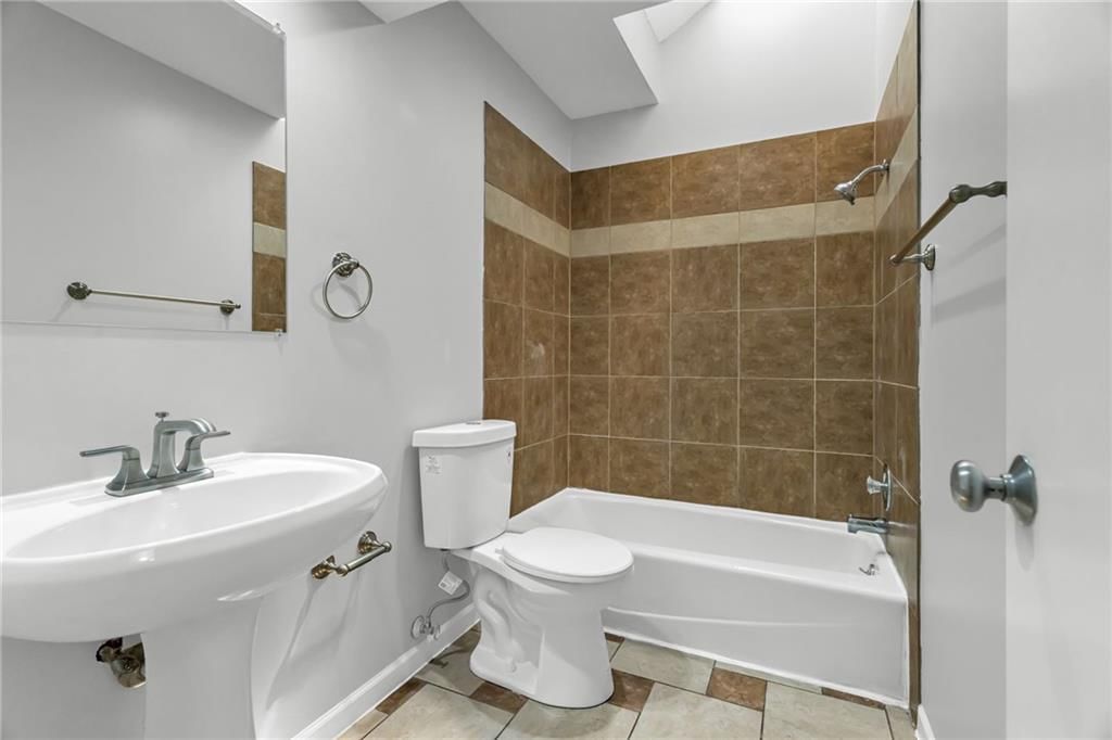 1748 SE Silkwood Court — photo 12