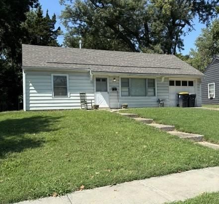 8020 Wabash Avenue, Kansas City, MO